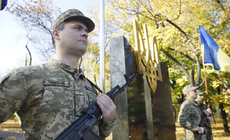 В Добропіллі та районі вшанували воїнів, загиблих під час збройного конфлікту на Донбасі