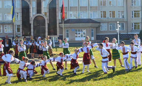 На Покрову патріотичний захід відбувся в Драчинцях