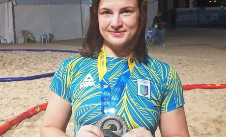  Тореччанка Аліна Бережна стала віце-чемпіонкою на Всесвітніх пляжних іграх в Катарі