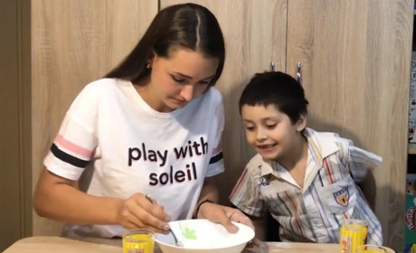 Готовим солёное тесто и тесто Play Doh в домашних условиях для игры со своим ребенком