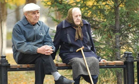  Стало відомо, хто отримує найвищі пенсії в Україні. Порівнюємо з пенсіями в Торецьку