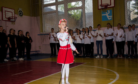 Як пройшов конкурс патріотичної  пісні у одній із школ Торецька  