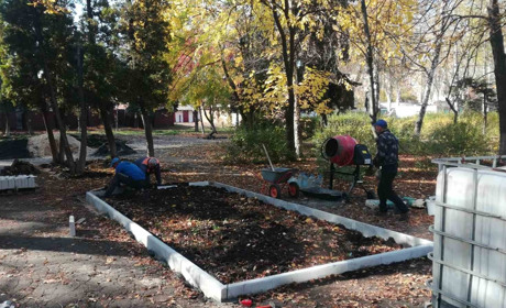 В Попасній в рамках проєкту розпочали благоустрій скверу