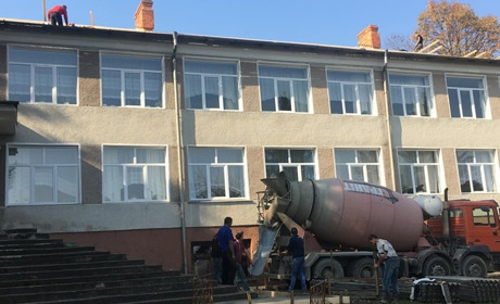 Школу в селі Южинець ремонтують за більш як 4 мільйони гривень