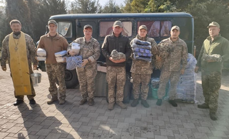 Агровиробники-волонтери Сірогозщини передали автомобіль Збройним силам України