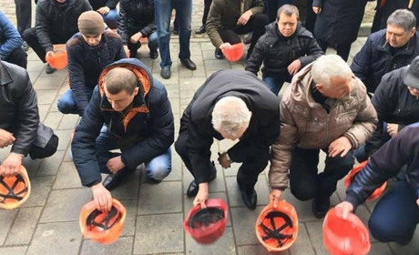  Шахтеры Торецка будут пикетировать Верховную Раду. Стали известны основные требования