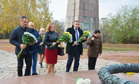 Делегація Кагарличчини вшанувала визволителів України від нацистів