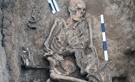 Скелет с утками, крепость Арабат, катакомбы: вспомним загадочные и мистические места района