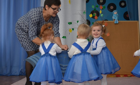 До дитсадка "Барвінок" завітали "дощові краплинки"