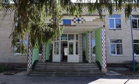 Школа відзначила свій 130 - річний ювілей: як у Сватках святкували заснування школи