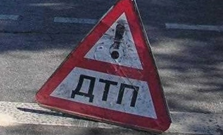 Сьогодні вранці у Кураховому неподалік від автостанції сталось ДТП 
