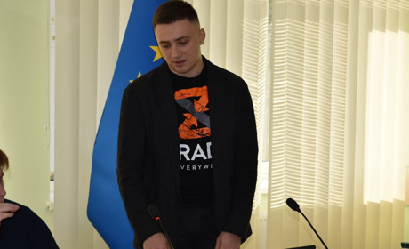 «Нападник загинув, тому що я захищав своє життя». Активіст Сергій Стерненко побував у Переяславі