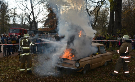 Як вогнеборці вдосконалювали навики гасіння пожежі на Кіцманщині