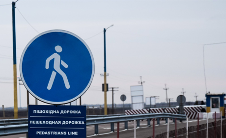 Глава РГА провел рабочее совещание на КПВВ «Чонгар»