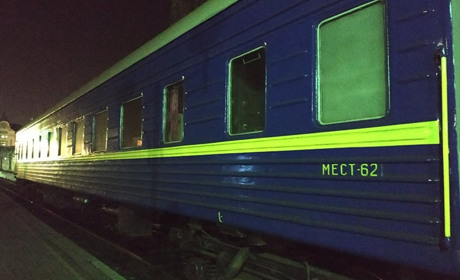 Із Чернівців можна їхати не лише маршрутками, а й потягом. Кому і чому це зручно?