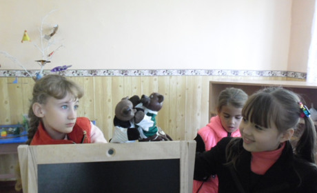 Новостворений гурток театру ляльок готує новорічну виставу