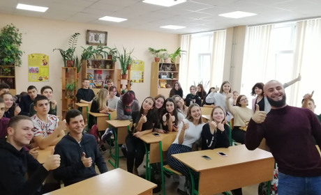 У волноваській школі №5 пройшов тренінг з фінансової грамотності