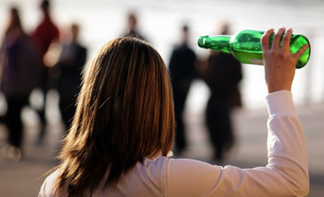 Поліція просить добропільців повідомляти про факти продажу неповнолітнім алгоколю та тютюну 