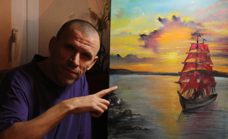 У Кураховому живе художник, який ледве бачить лиш одним оком. Він малює портрети і мріє про виставку