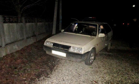 Житель Малятинців узяв без дозволу ВАЗ односельця. Авто знайшли, зловмисника затримали