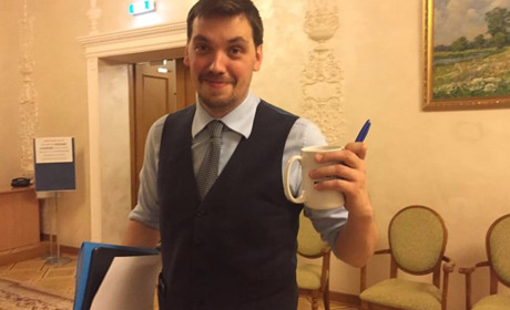 Чашки білопільського підприємця тепер - у колекції Кличка та Гончарука