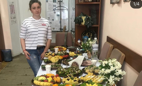 Кейтеринг "ЯнТар" – це приготування та доставка страв до місця, яке обрав замовник