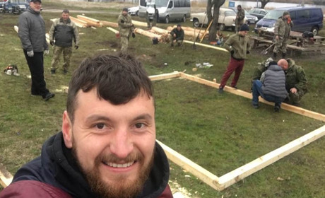 На Кандибині незабаром з'явиться зона відпочинку. Її будують військові