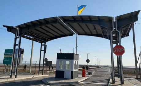 КПВВ «Чонгар» та «Каланчак» від сьогодні відновили роботу