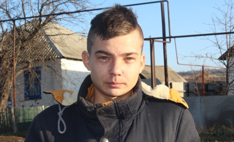 Троїчанин розповів, як почав працювати з 17 років: куди витрачає кошти і яку роботу виконує