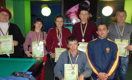 Шість медалей в області: спортсмени із Сарн підкорили більярдний спорт