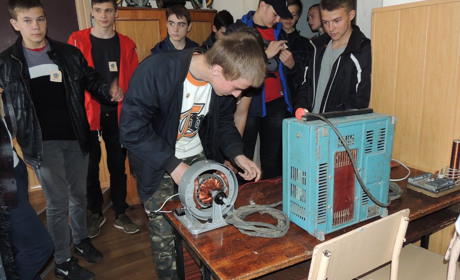 У Торецьку майбутні абітурієнти відвідали ярмарок професій  