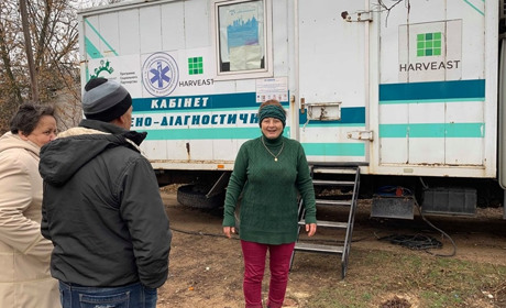 Жителів прифронтових сіл Волноваського району обстежують на туберкульоз у рентгеномобілі 