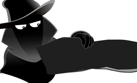 Викрадача туй з Білозерського зафіксувала камера спостереження (ВІДЕО)