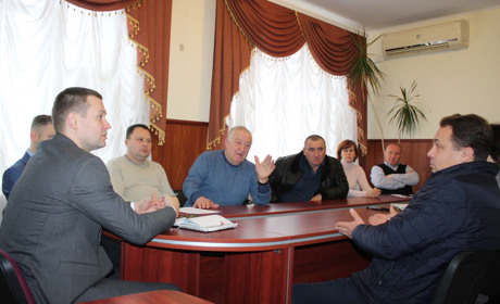 На зустрічі з нардепом Ігорем Васильєвим аграрії Білопільщини говорили про відкриття ринку землі