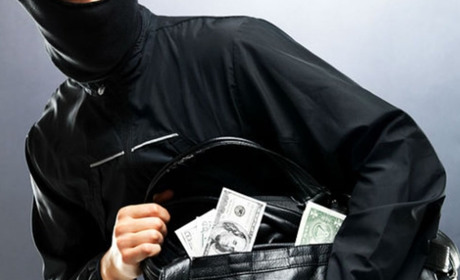 У Добропіллі поліцейські затримали двох чоловіків, пограбувавших національну лотерею