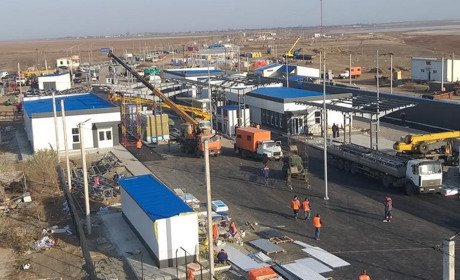 Юрій Гусєв показав новозбудований КПВВ з Кримом