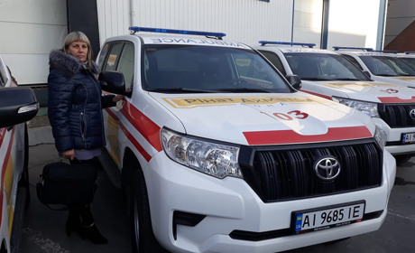 Попаснянская первичка получила новый автомобиль для оказания помощи в селах и поселках