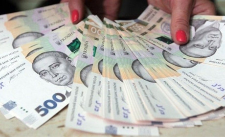 Колишню працівницю відділу освіти Кагарлицької РДА підозрюють у привласненні 18000 літрів пального