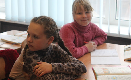 Троїцькі діти відповідають на дорослі запитання