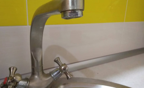 У зв`язку з поривом водоводу у Волновасі відключать воду