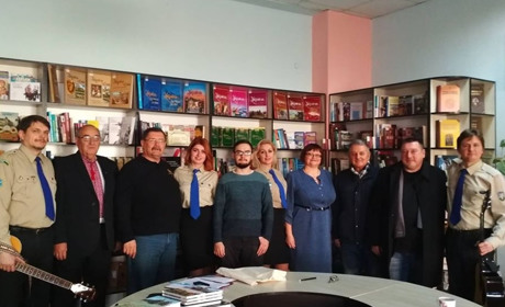 Роман Коваль у Калуші презентував нову книжку "Батькам скажеш, що був чесний"