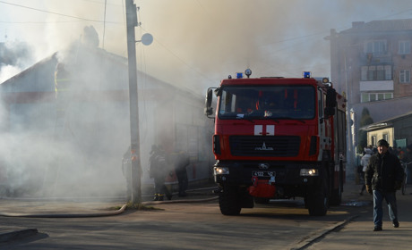 Пожежа в Сарнах: палав магазин "Connect"