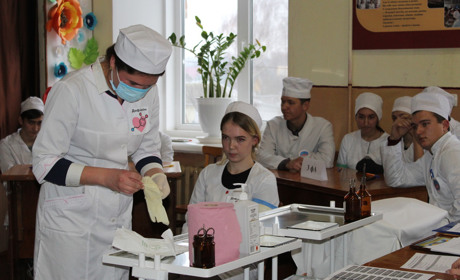 У Ніжинському медичному коледжі відбувся фаховий конкурс:  змагалися фельдшери