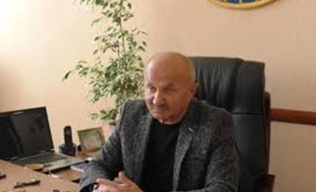 Чи призначать директором коледжу культури Петра Піруса? Депутати кажуть: вся його родина тут працює