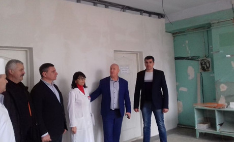 У Кіцманській райлікарні продовжують ремонтувати приміщення та оновлювати обладнання