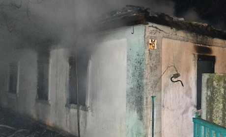 У Волноваському районі сталася пожежа. На місці виявили тіло обгорілого чоловіка