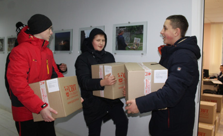 Барській малечі у школах та дитсадочках роздадуть подарунки на свята. Їх вже привезли у міськраду