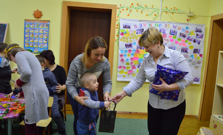 Переяславські діти з особливими потребами отримали подарунки з Італії