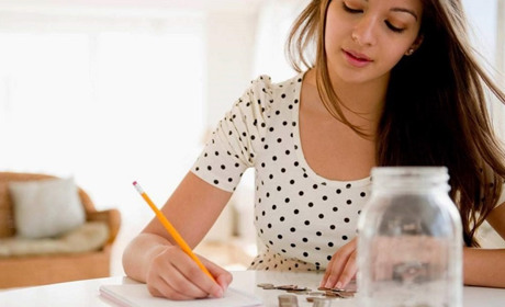 Хочу навчитися заощаджувати гроші. З чого почати?