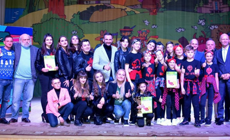 Кубок "Кавалєрки" у Франківську і друге місце Чемпіонату отримали дві команди гумористів з Драчинець
